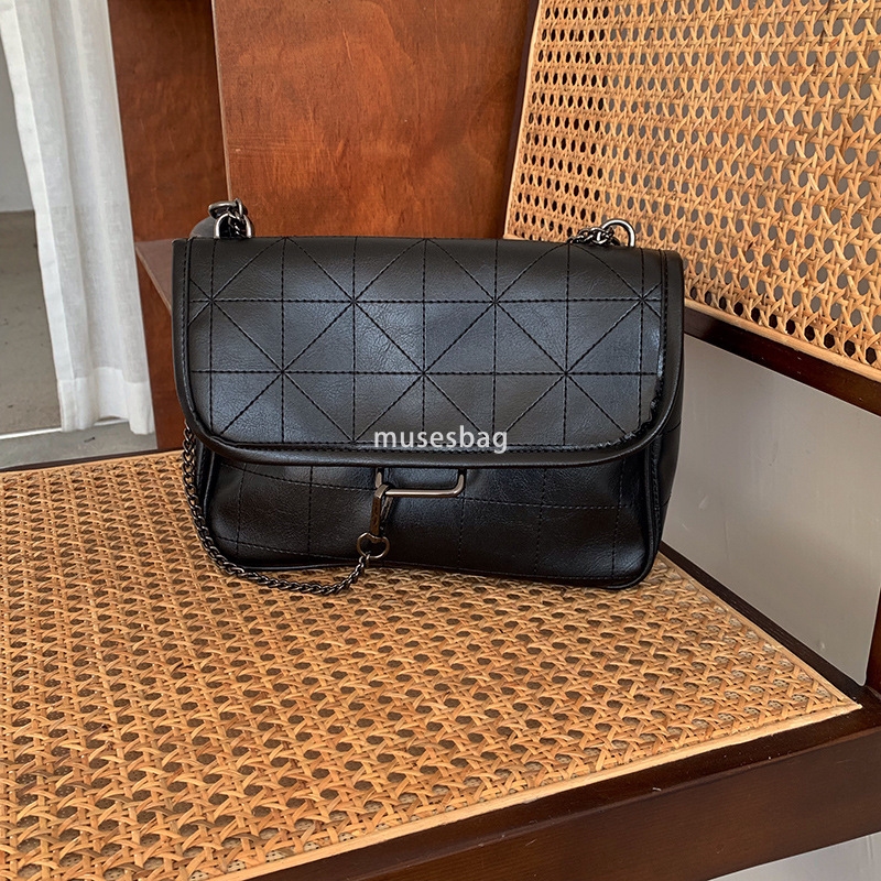 New Street Trend Fashion Versatile High end Lingge Bag Large Capacity Women Bag Chain Cover Stray Messenger Bag Single Shoulder Bag Women Bag