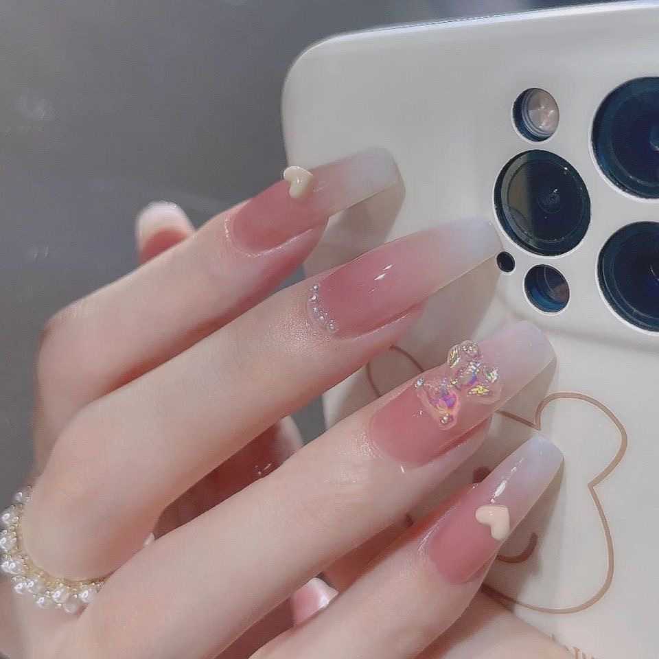 Girls False Nails Aurora Bear Wearable Phototherapy Nail Beauty Popular the Gradual Long Handmade Wearable Nail Shop Finished Product 240530