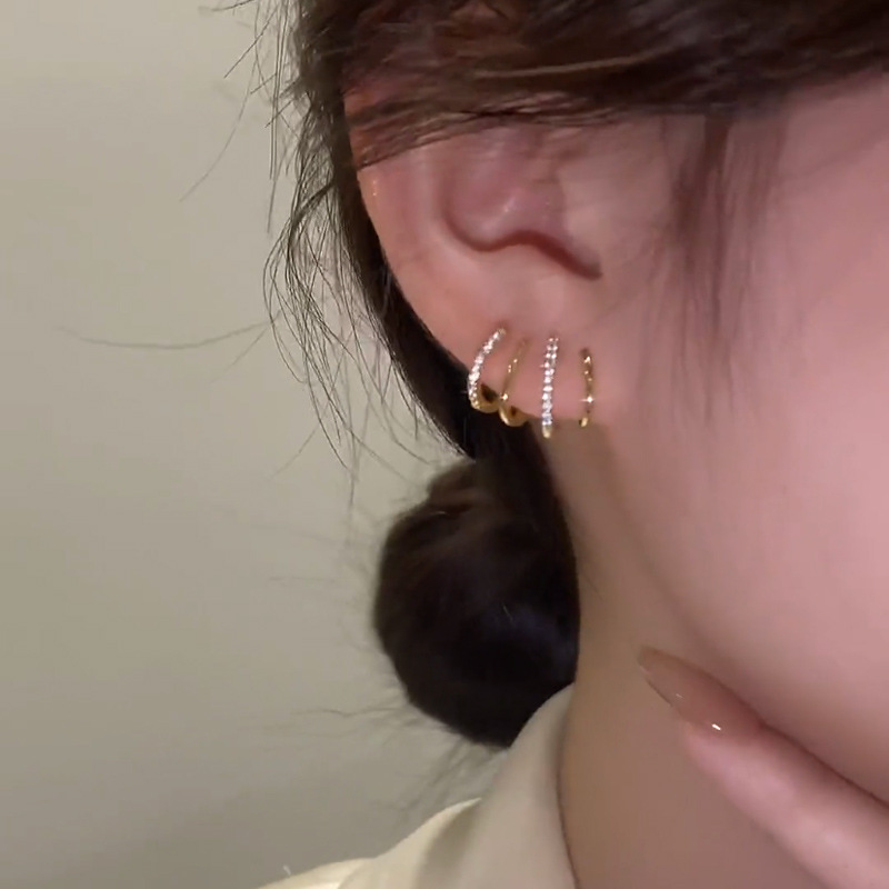 Luxury Clear Crystal 4 Claw Stud Earrings for Women Girls Personality Design 14K Gold Plated Diamond Earrings With Sterling Silver Needle With Jewelry
