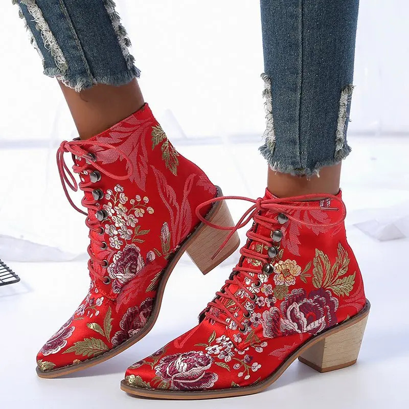 Fashion Retro Womens Boots Embroider Ethnic Ankle Boots Lace Top Corner Flat Shoes Warm Boots Red Black Boots 240614