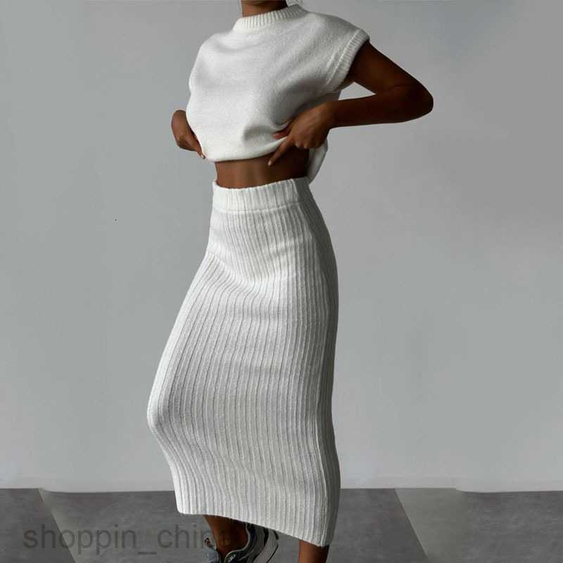 Two Piece Dress Sets New Women's Sleeveless Top Slim Long Skirt Bottom Women's Autumn/Winter Fashion Solid Color Set