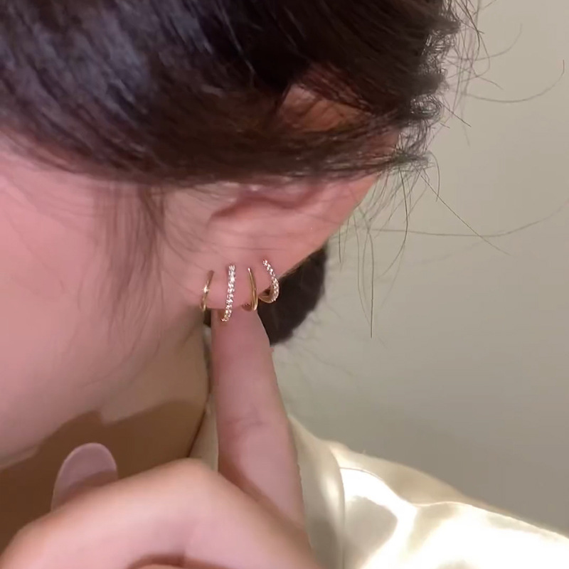 Luxury Clear Crystal 4 Claw Stud Earrings for Women Girls Personality Design 14K Gold Plated Diamond Earrings With Sterling Silver Needle With Jewelry