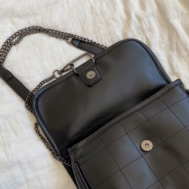 New Street Trend Fashion Versatile High end Lingge Bag Large Capacity Women Bag Chain Cover Stray Messenger Bag Single Shoulder Bag Women Bag