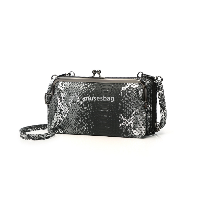 Designer Women's High Quality, Elegant and Fashionable Instagram Bright Face Snake Pattern Texture Simple and Multi functional Single Shoulder Cr