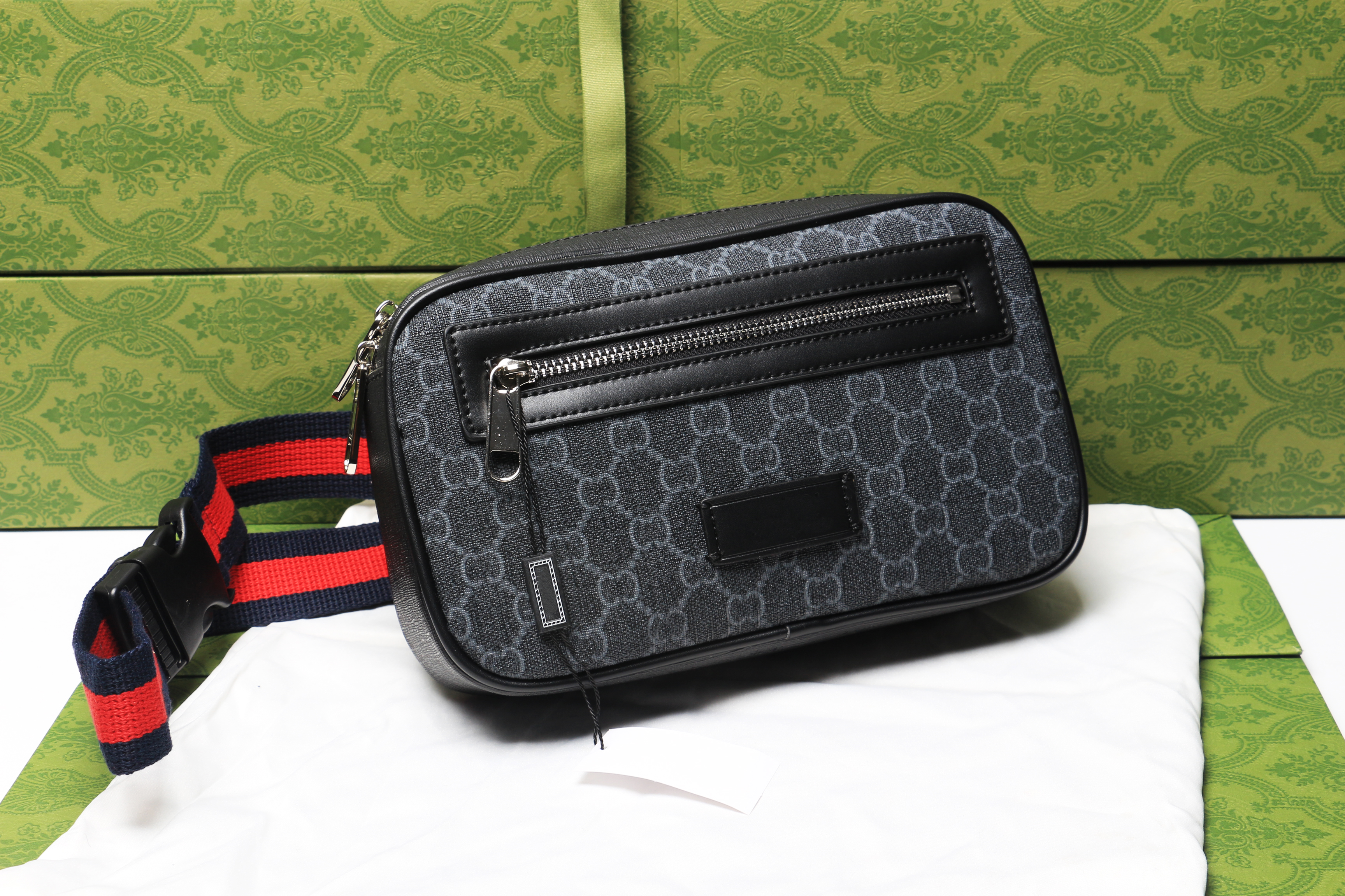 Men's Waist Bags Chest Bag Luxurys Designers Bag eather Soft Perfect Craftsmanship Marsupio Rionera Fashion Women chanelles handbag Bags Male Waistpacks