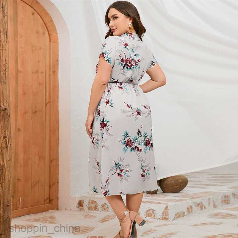 Basic Casual Women Dresses Large size women's summer new shirt collar short sleeved side slit dress JR5051