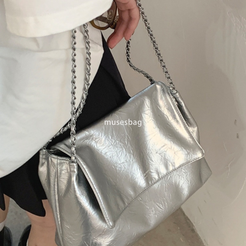 Daily pairing with niche underarm bags women new trendy and fashionable summer chain bags versatile lightweight large capacity single shoulder crossbo