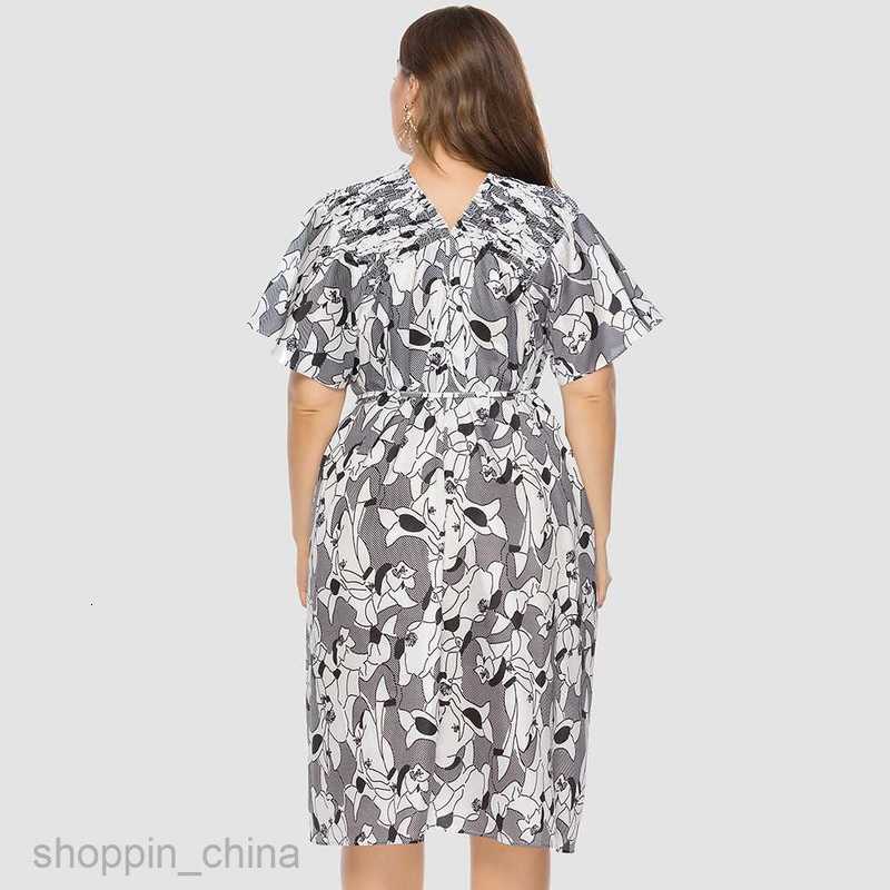 Basic Casual Women Dresses Short sleeved chubby MM printed V-neck, waistband tied, shoulder two piece short sleeved dress JR2210