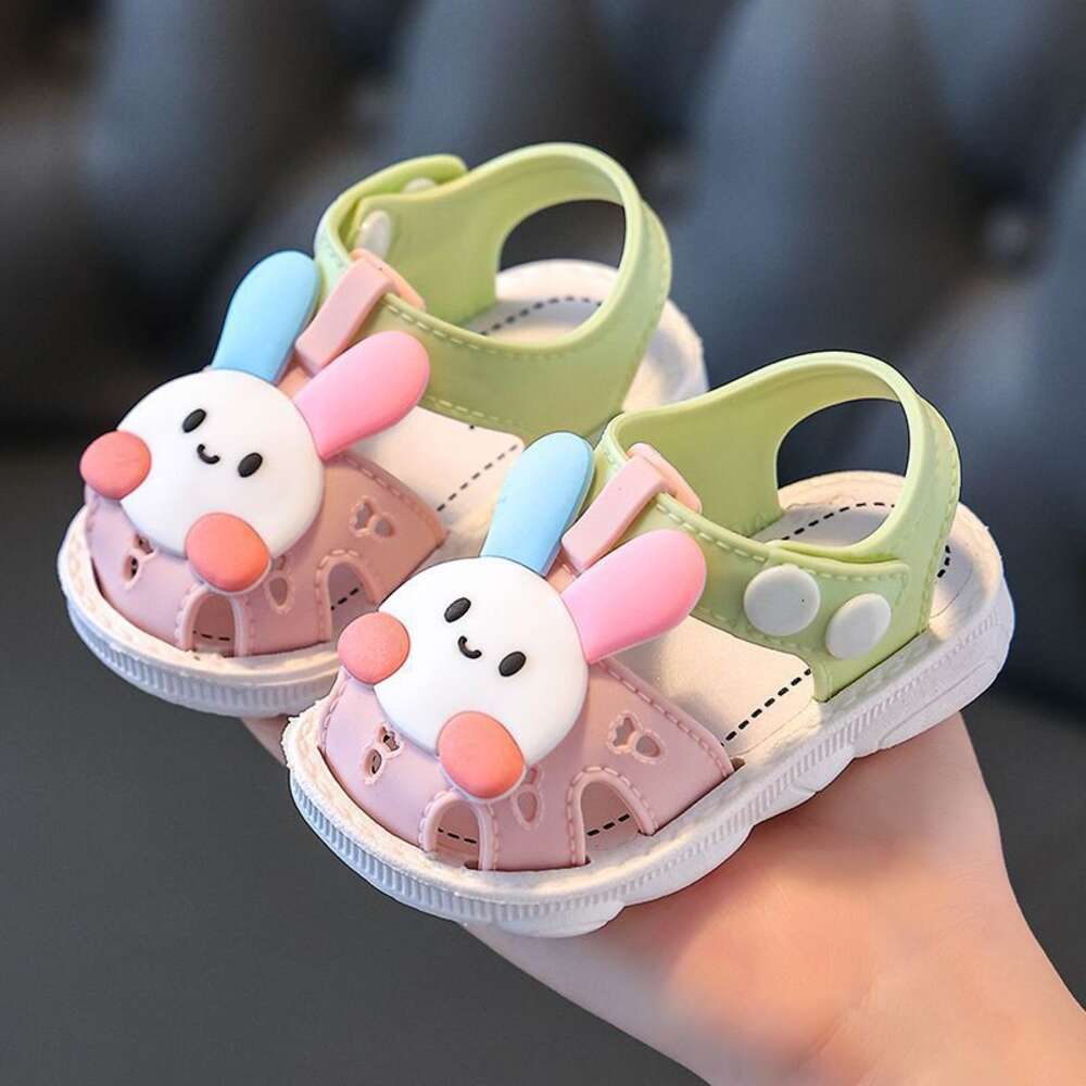 Children's sandals, summer 0-3 year old toddler walking shoes, non slip soft soles for wearing on the outside, boys and girls' toe shoes F61