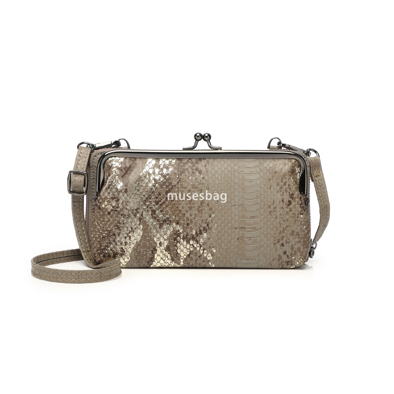 Designer Women's High Quality, Elegant and Fashionable Instagram Bright Face Snake Pattern Texture Simple and Multi functional Single Shoulder Cr