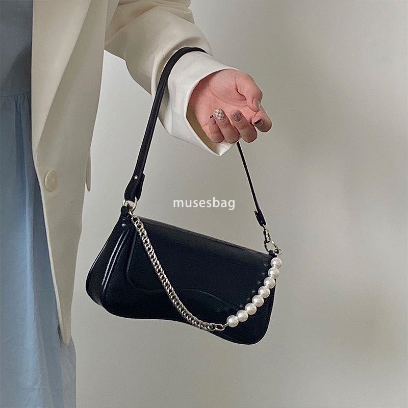 High quality soft leather beaded design, niche underarm bag women new trendy and fashionable pearl chain versatile shoulder bag handbag