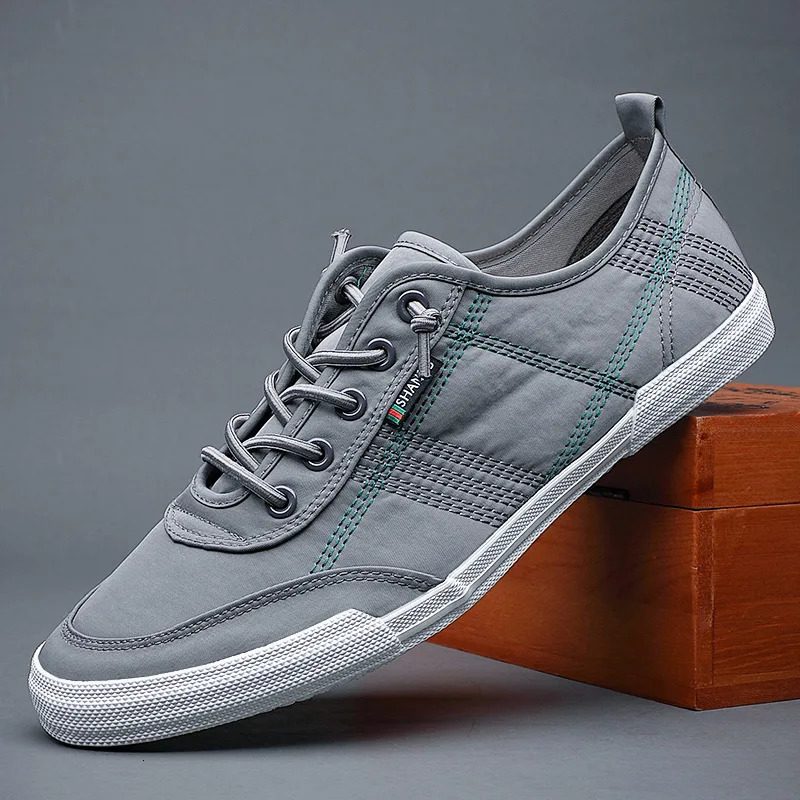 mens canvas shoes breathable and lightweight shoes mens shoes casual sports shoes slippers and sliding shoes 240614