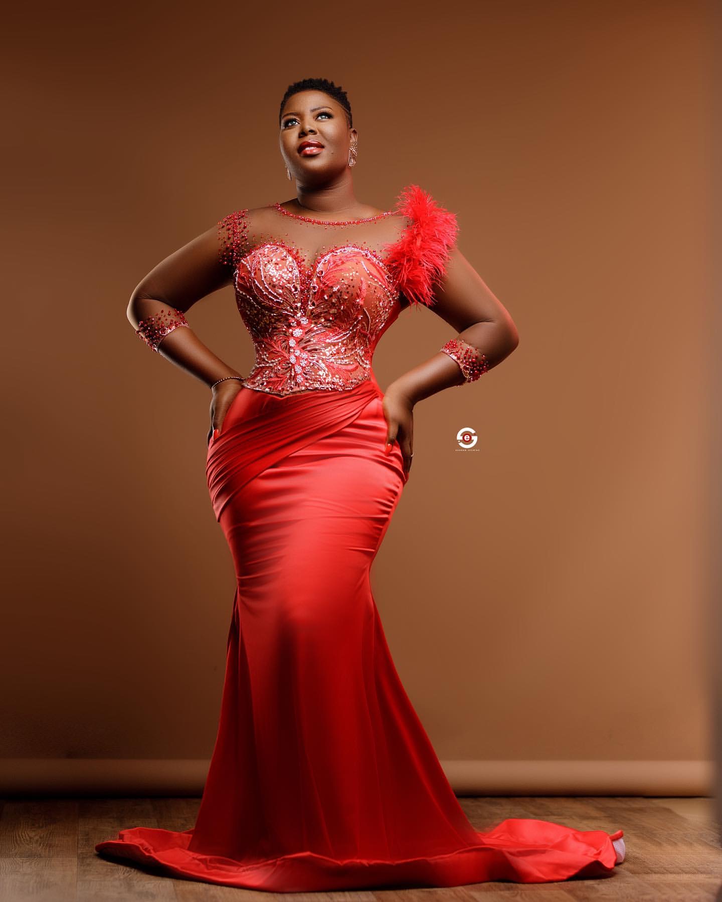 2024 Plus Size Red Mermaid Prom Dresses For Special Ocn Beaded Lace Satin Evening Formal Party Second Reception Birthday Engagement Gowns Dress ZJ65