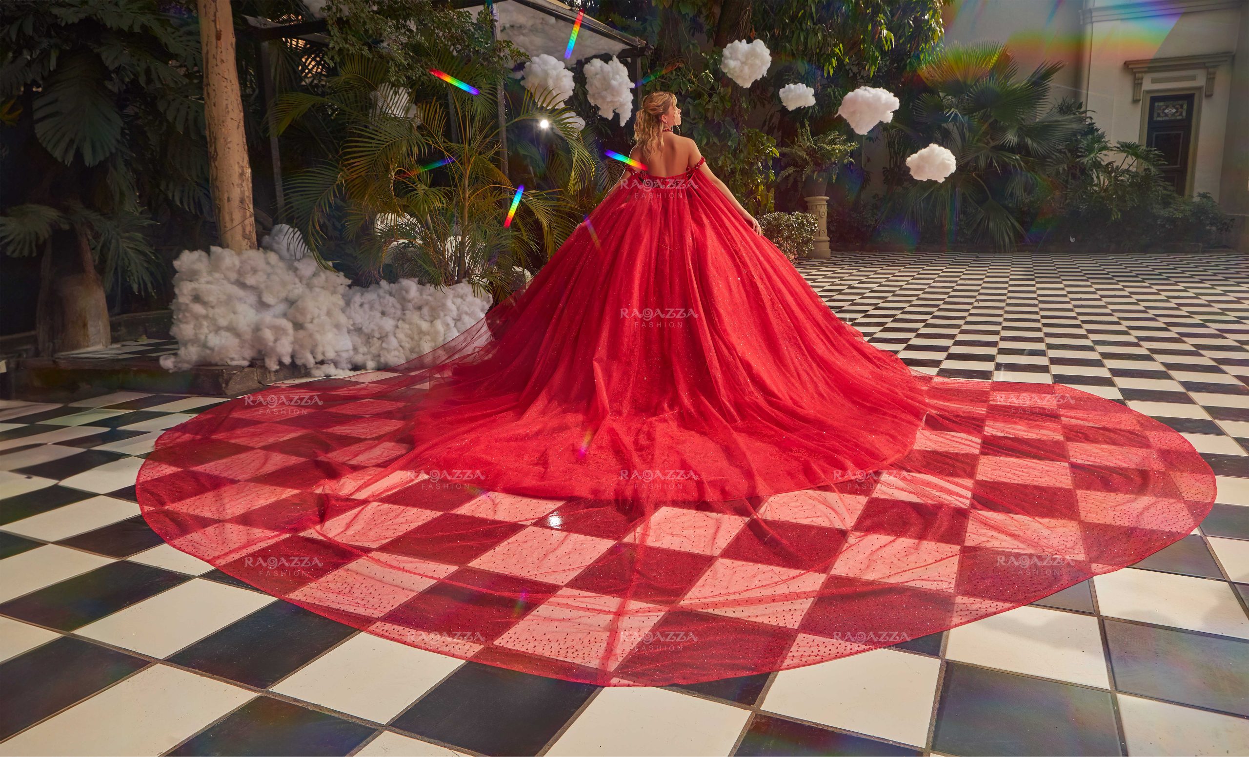 Beaded Red Ball Gown Quinceanera Dresses With Cape Appliqued Prom Gowns Off The Shoulder Necke Sequined Tulle Sweet Masquerade Dress