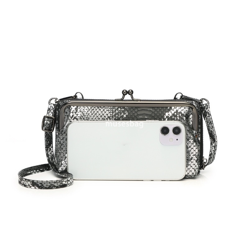 Designer Women's High Quality, Elegant and Fashionable Instagram Bright Face Snake Pattern Texture Simple and Multi functional Single Shoulder Cr