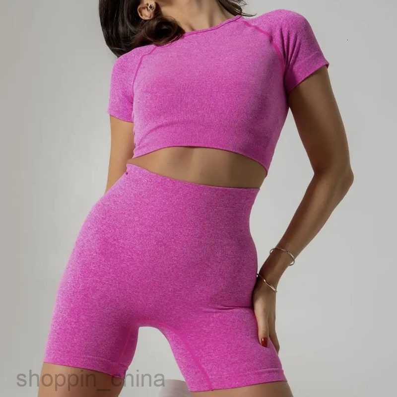 Women's Tracksuits Women's sexy tight seamless shorts sports and fitness set short sleeved solid color yoga suit set Sets