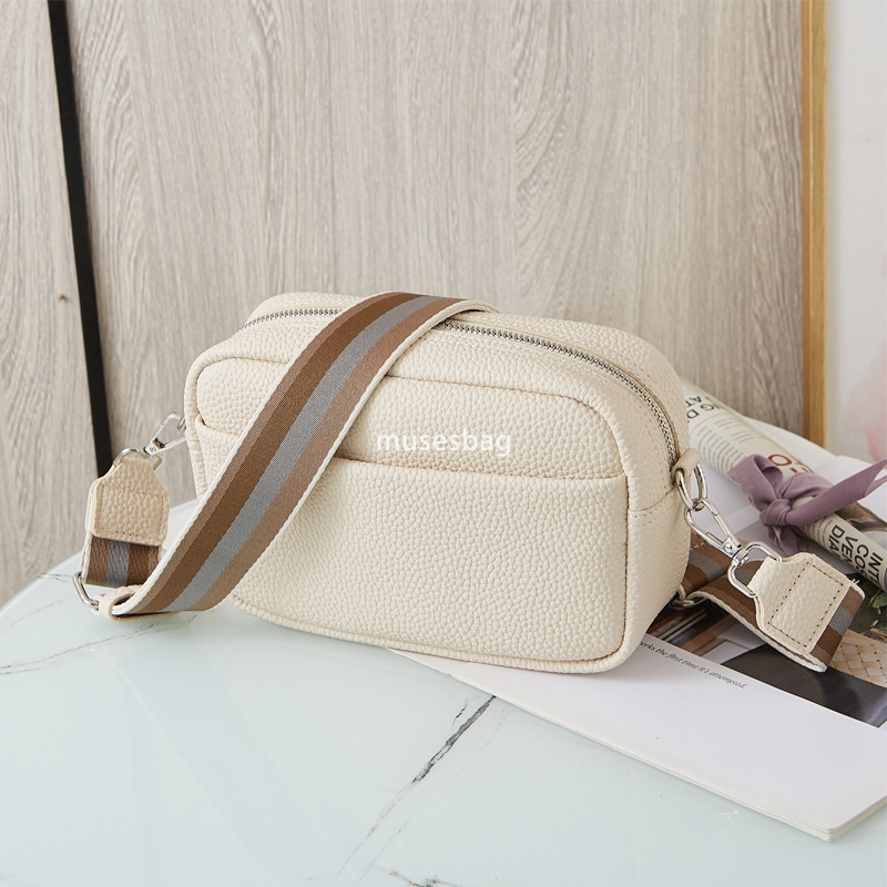 Designer Women's High end Fashion High end Bag New Classic Retro Multi functional Small Square Bag Wide Shoulder Strap Single Shoulder Oblique St