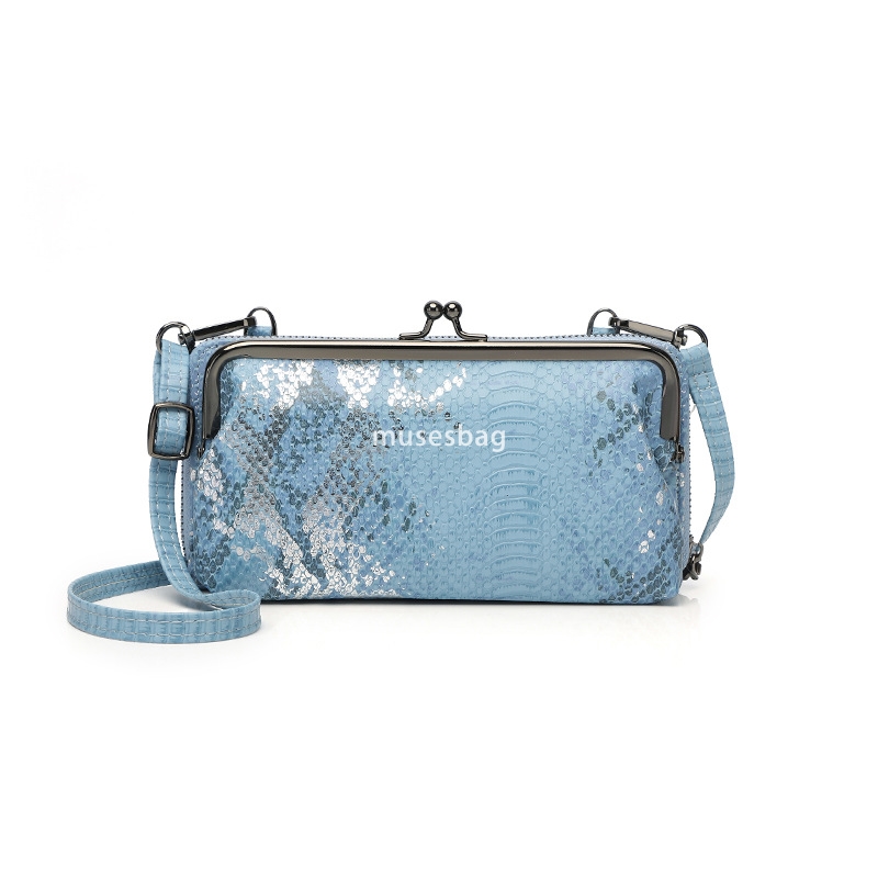 Designer Women's High Quality, Elegant and Fashionable Instagram Bright Face Snake Pattern Texture Simple and Multi functional Single Shoulder Cr