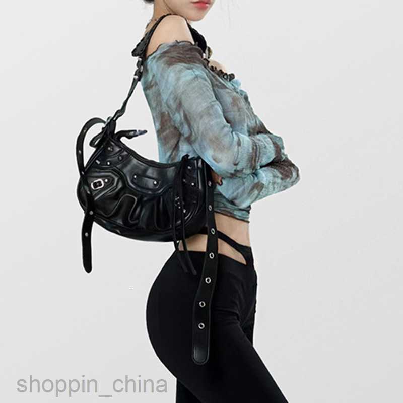 Women's T Shirt Sweet and Spicy Tie Dyed One Shoulder Printed Long sleeved T-shirt Top for Women PG2816 tees