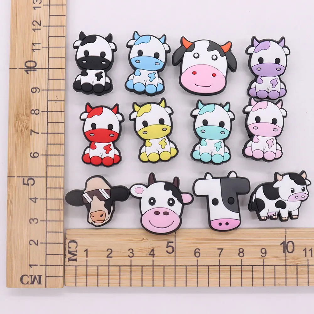 Mix 50 pieces of PVC cartoon colored animal cow series shoe talisman accessories with chlorine buckle decoration DIY wristbands for children and boys 
