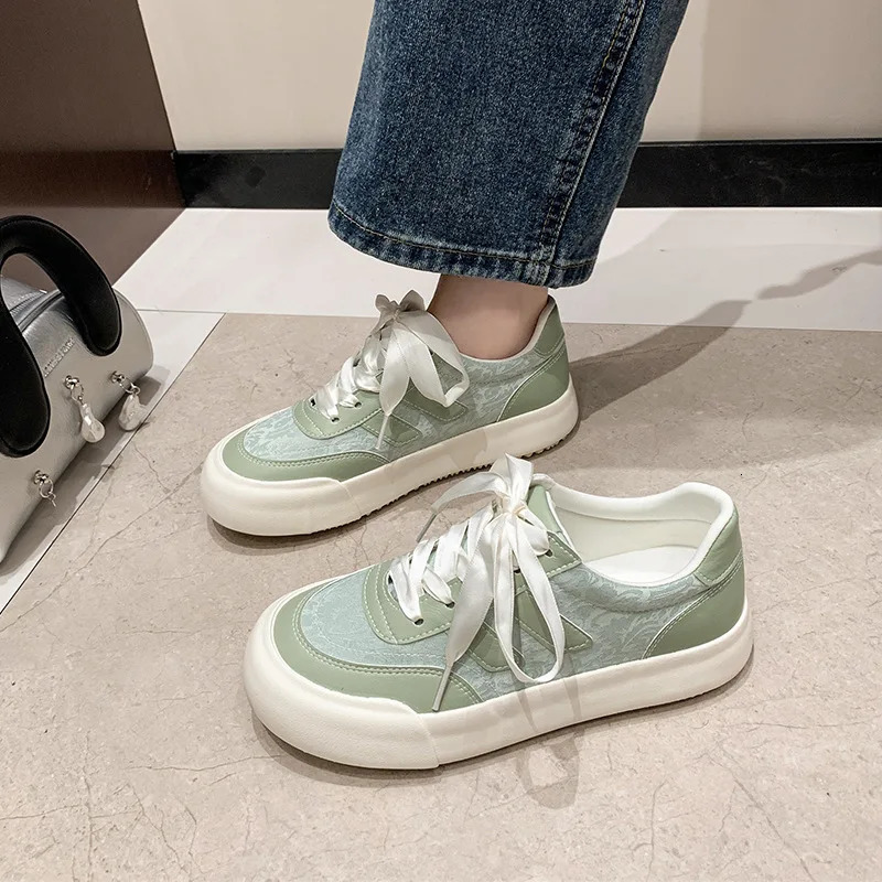 Womens casual sports shoes retro increase thick sole German training shoes women s comfortable light soft sole board shoes 240619