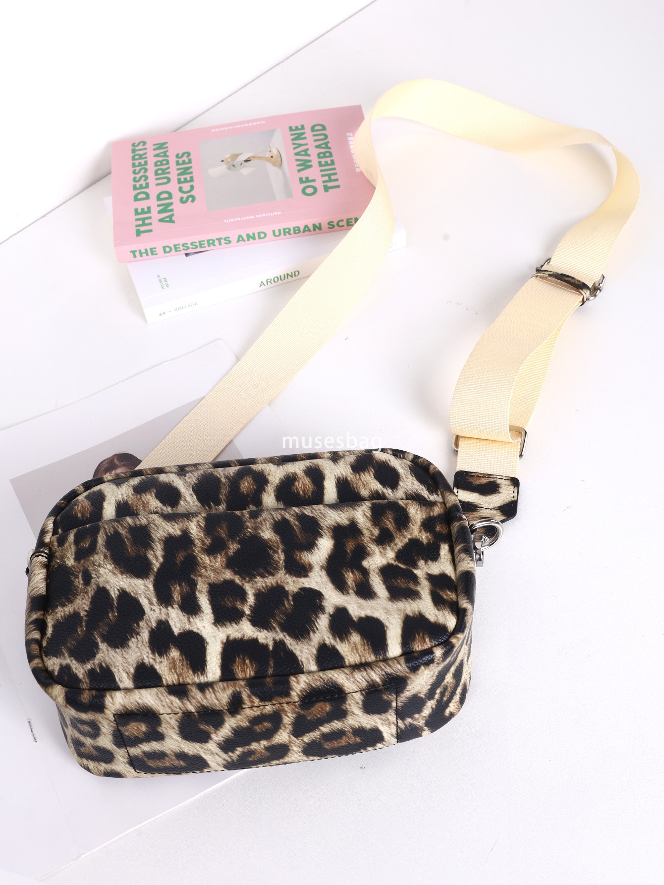 Designer women's high-quality stylish and versatile bag classic multifunctional large capacity PU crossbody shoulder bag small square bag