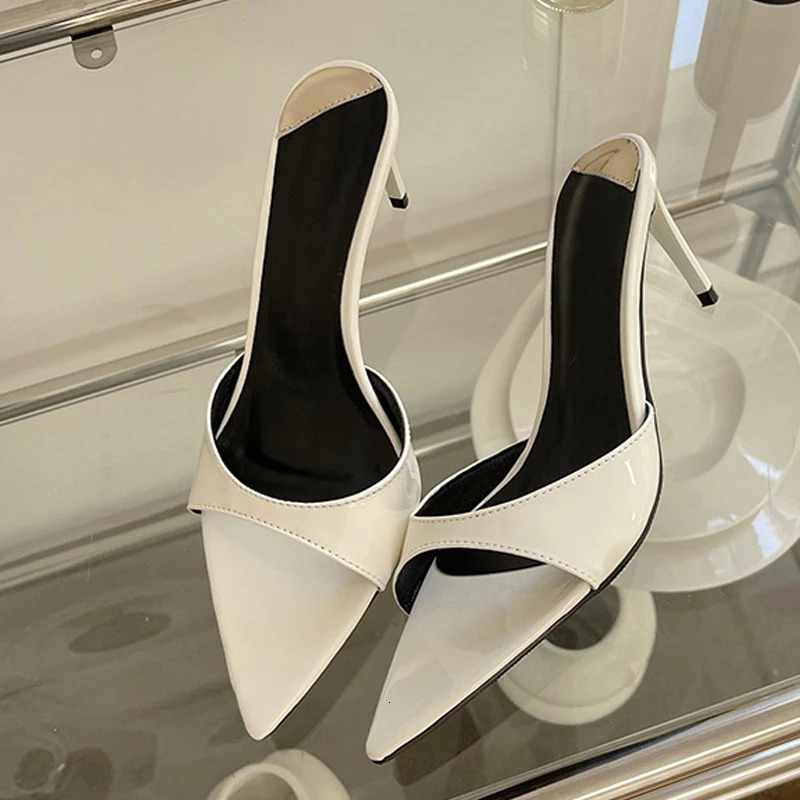 Liyke Summer Fashion Low Thin Heels Women Slippers Gladiator Sandals Cozy Patent Leather Pointed Toe Slip-On Slides Shoes Mules 240615