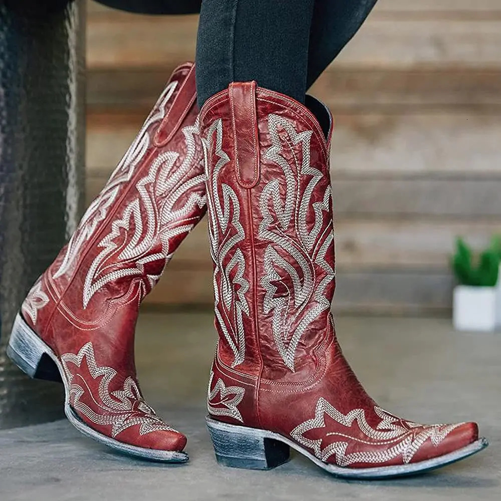 Womens Classic Embroidery Western style Cowboy Boots Womens Leather Cowboy Boots Womens Cowboy Boots 240614