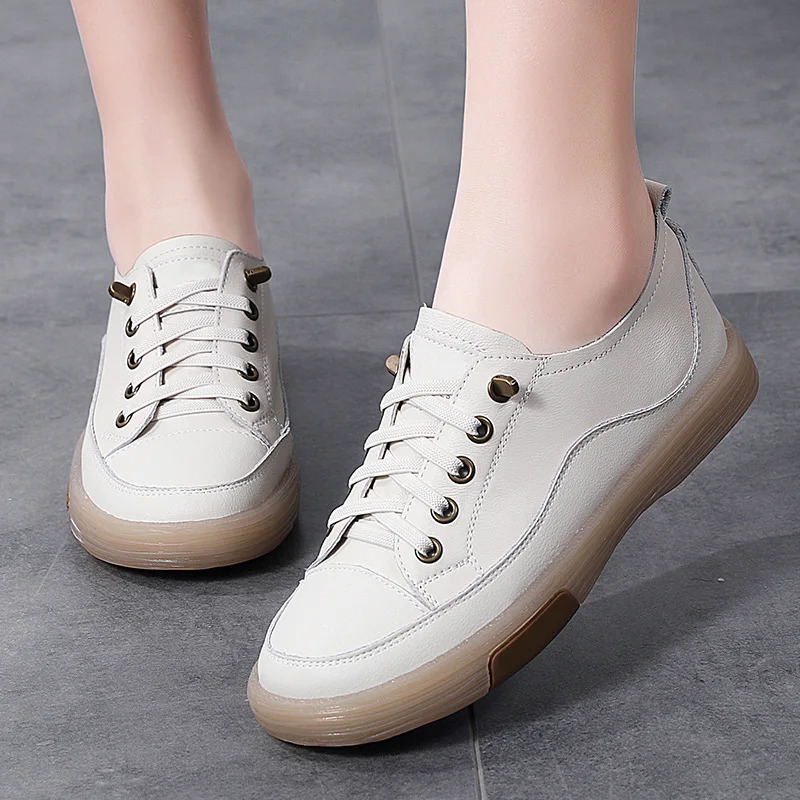 Genuine leather womens soft soled walking shoes womens student patchwork sports shoes white and black apartments womens casual skateboarding es summer