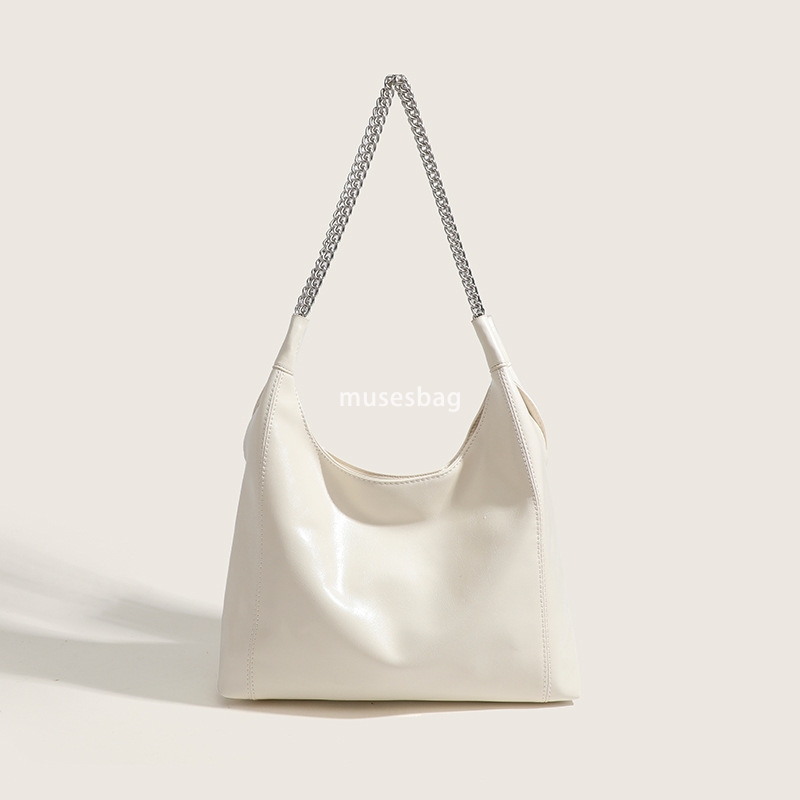 New urban minimalist chain women's bag with large capacity high-end feel niche backpack casual underarm bag versatile daily soft leather shoulder