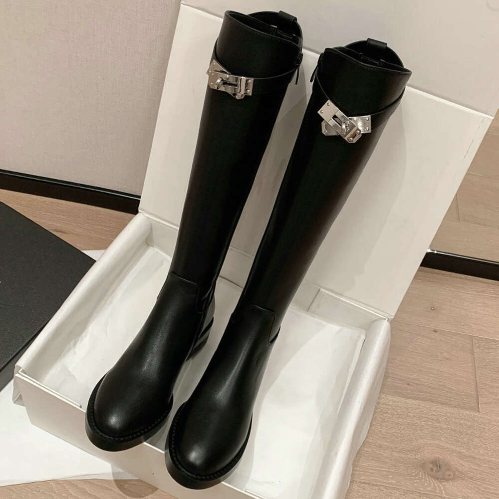 Brand Genuine Real Leather Women Punk Gothic Winter Shoes Knee-High Riding Equestrian Western Boots With Metal Lock Strap