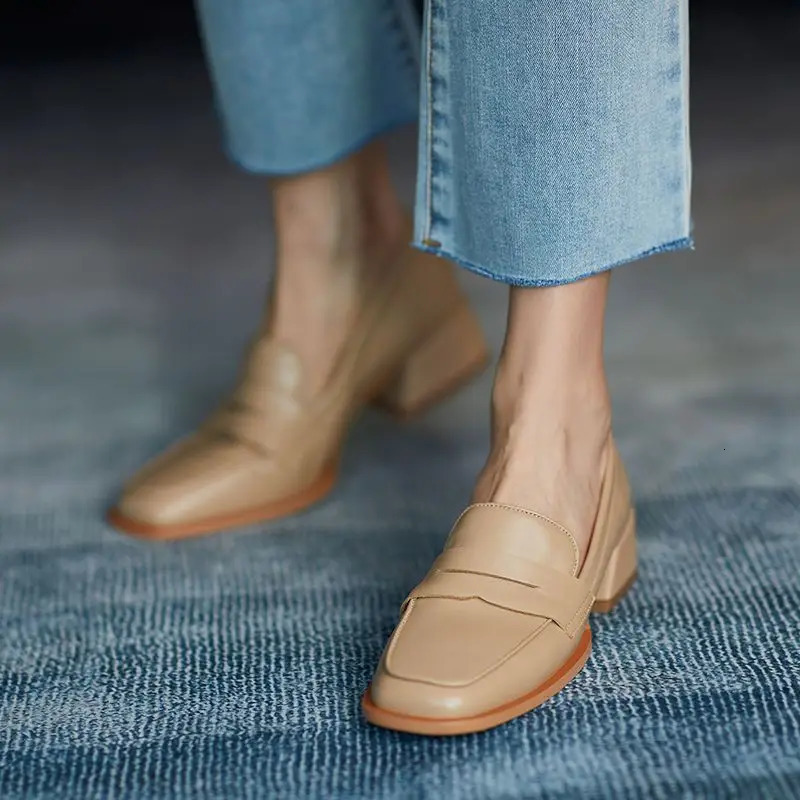 Shoes for Woman Low Heel Elegant Womens Summer Footwear Black Loafers Normal Leather Casual Square Toe with Discount Chic 240615