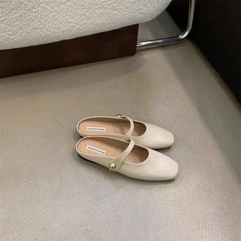 Soft Leather Ins Silver Buckle Strap Casual Shoes Fashion flats elegant glitter metallic mules shoes cover Toe Slippers 240615