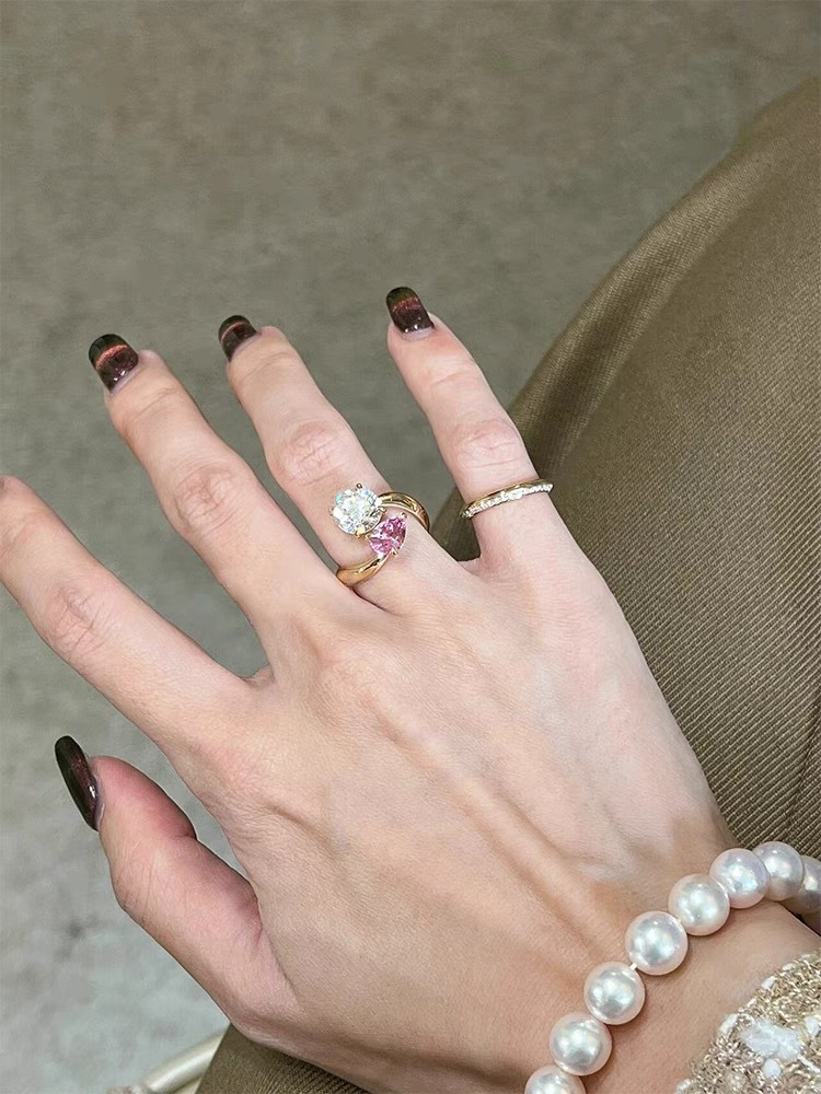 2024 Sweet Cute Ins Top Sell Wedding Rings: Gold Plated Water Drop Zircon 5A Adjustable Ring for Women