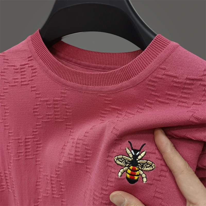 Mens Summer Exquisite Bee Embroid Ice Silk knit Short Sleeved Tshirt ONeck British Business Versatile Menswear 240601