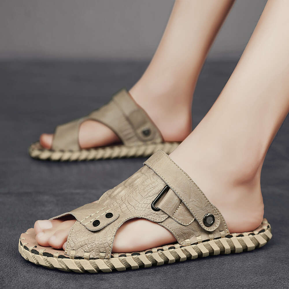CYYTL Mens Sandals Summer Male Slippers Beach Shoes Outdoor Leather Hiking Fashion Fisherman Non-Slip Breathable Designer