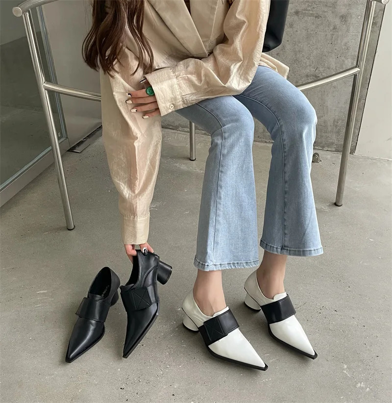 Dress Office Women Pumps Spring Summer Mature Retro PU Leather Fashion Chain Pointed Toe Thick Heels Shoes Woman 240615