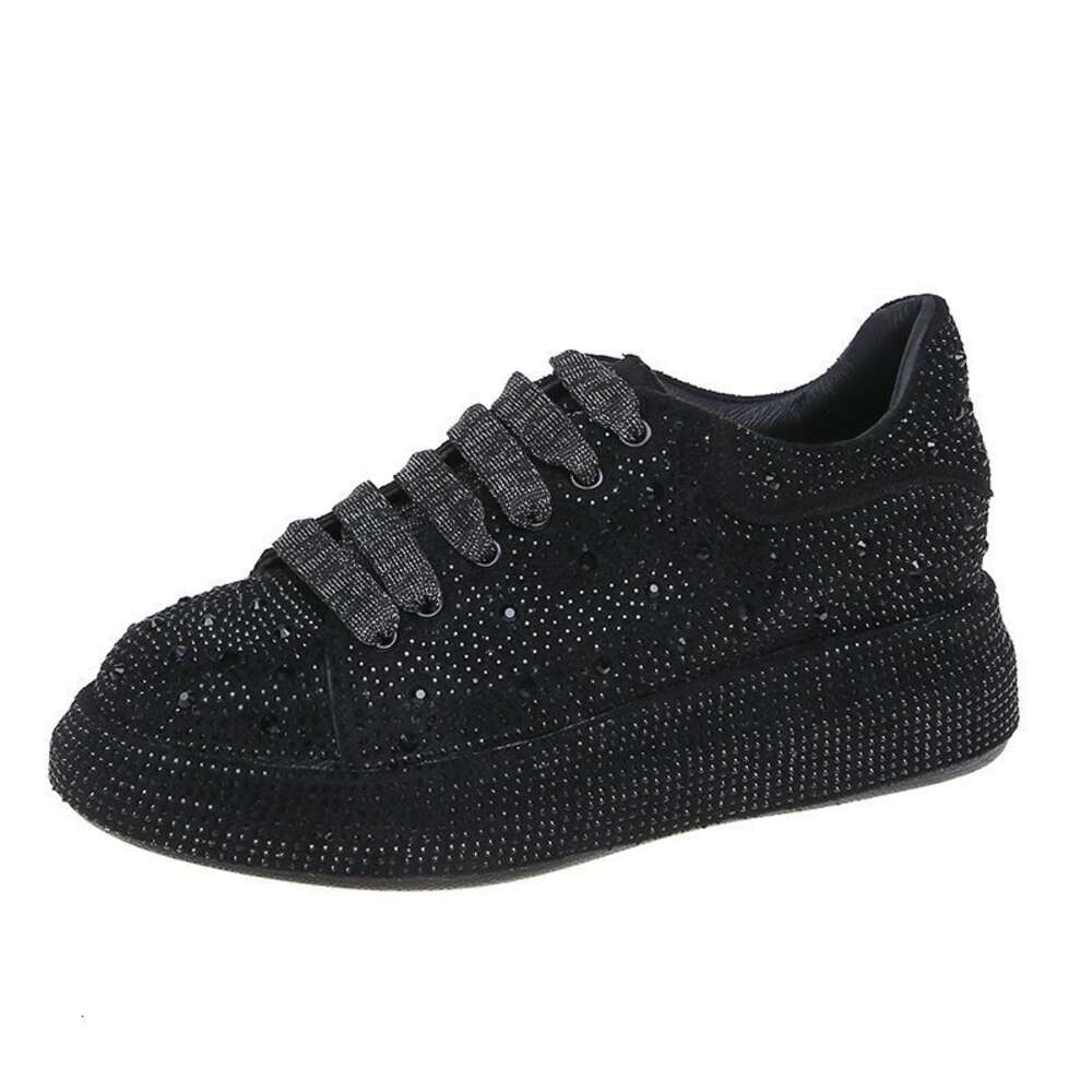 Disigners Ladies Bling Flats Fashion Sequins Casual Sneakers Platform Full Diamonds Skateboard Shoes for Women