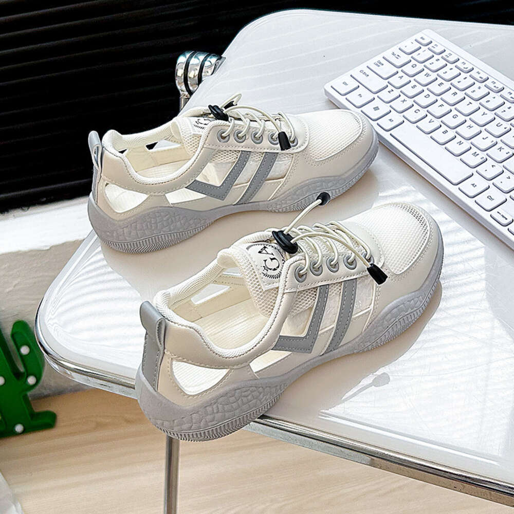 2024 New Summer Breathable Small White Women's Net Surface Fashion Wholesale Board Shoes Women