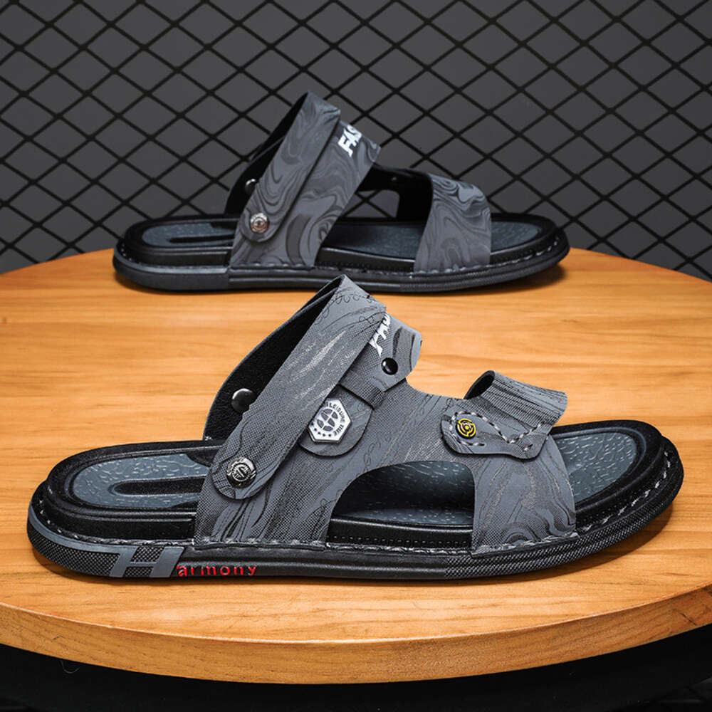 Summer New Leather Cover Foot Platform Slippers 2023 Fashion Color Matching Outdoor Sports Wading Sandals Men's Shoes