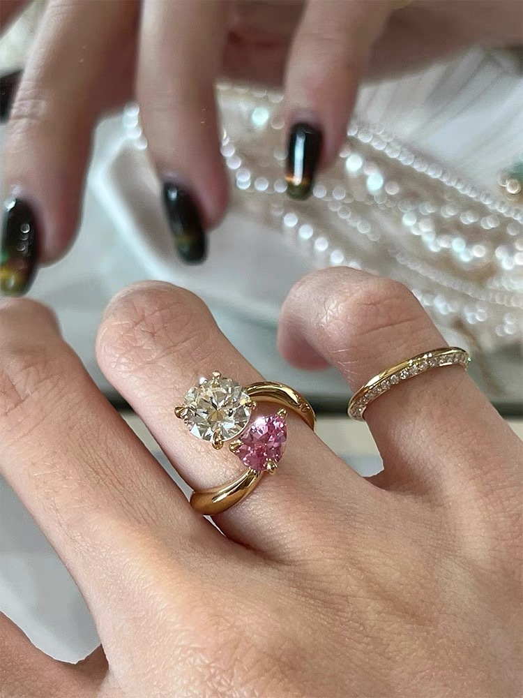 2024 Sweet Cute Ins Top Sell Wedding Rings: Gold Plated Water Drop Zircon 5A Adjustable Ring for Women