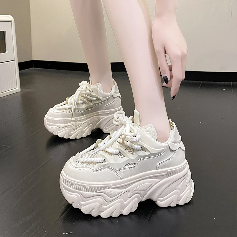 Hidden Heels White Chunky Sneakers Women Breathable Lace Up High Platform Shoes Woman Autumn Non-Slip Thick Bottom Sneakers 240615