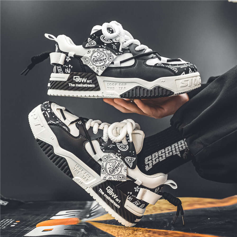 Fashion Men's Skateboard Outdoor Skate Shoes Man Street Platform Casual Sneakers for Men atillas De Hombre