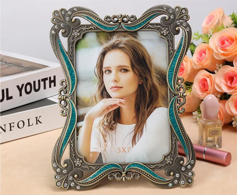 2026 4/6/7 Inch European Vintage Bronze Po Metal Alloy Picture Frame Wedding Bride Gift Home Decoration 240603Bj H260306