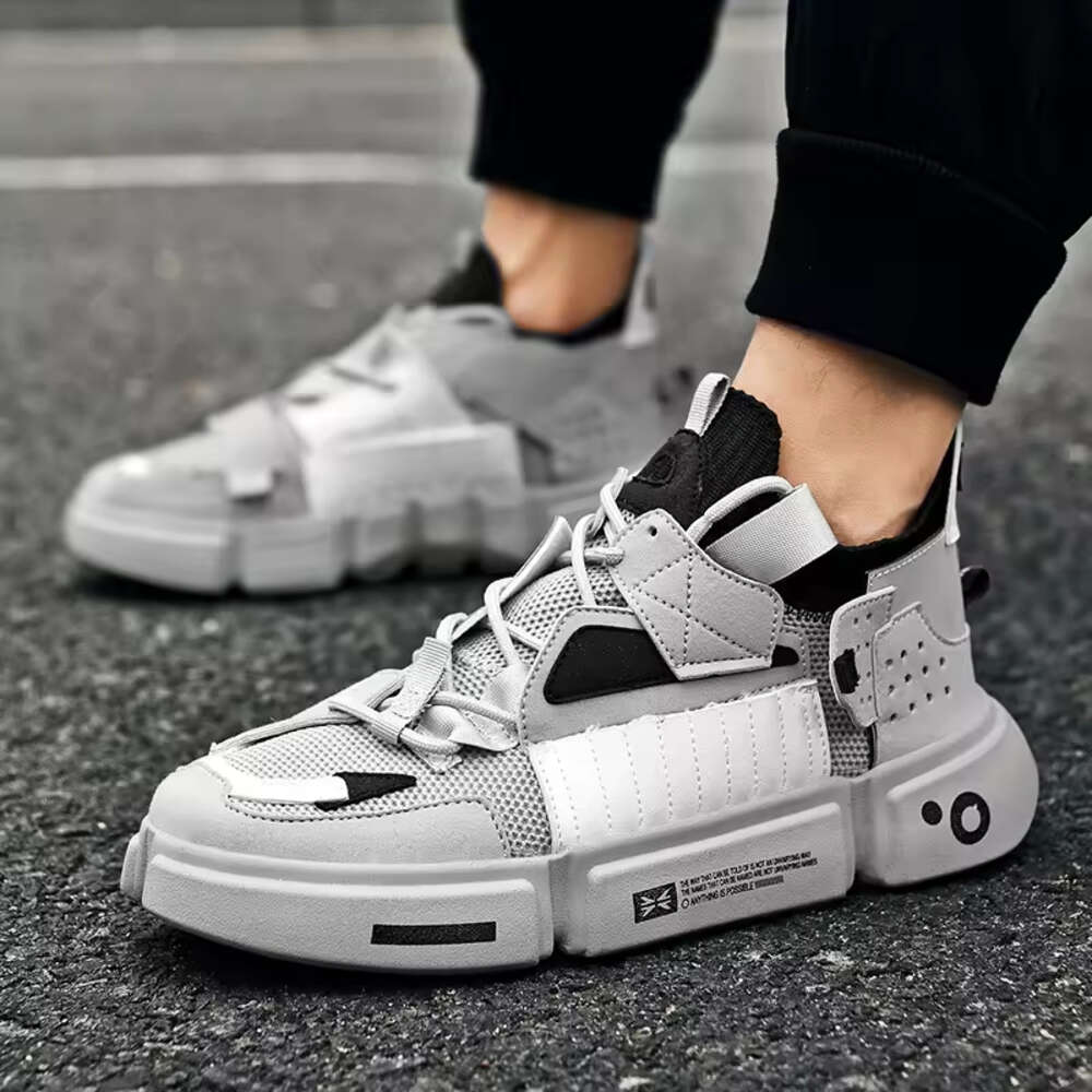 2024 Factory New Design Custom Brand Thick Sole New Mesh Breathable Men's Walking Casual Running Sneakers