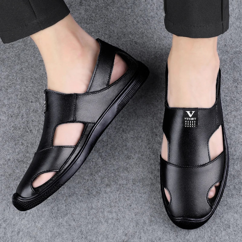 Retro style mens beach sandals Roman shoes non slip and wearable hollow breathable flat bottomed soft walking shoes for daily commuting and leisure 24