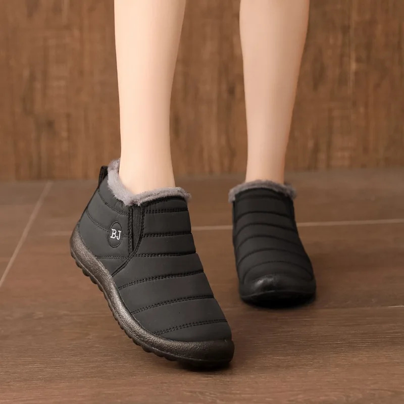 Womens waterproof anti slip warm snow shoes comfortable low top hiking shoes 240615