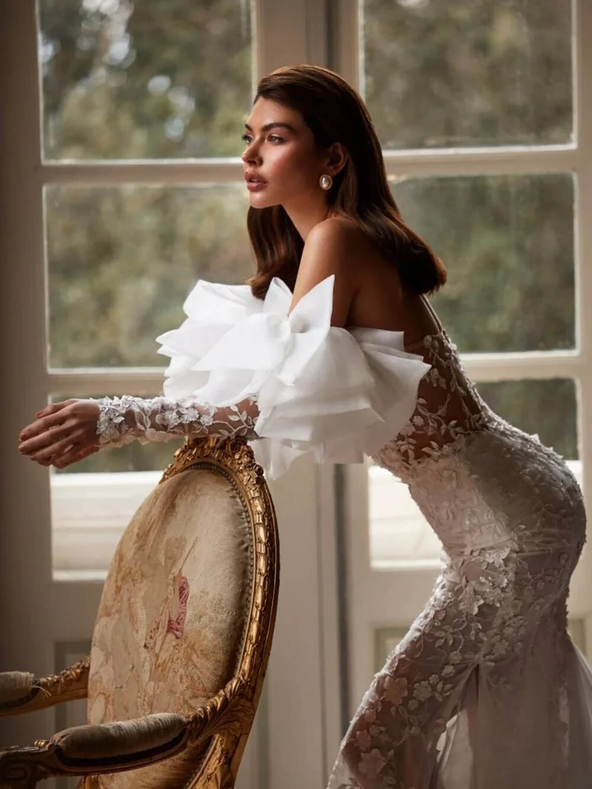 Simple Lace Wedding Gowns 3D Floral Appliques Strapless Bridal Dress See Through Custom Made Backless Sweep Train Vestido de novia