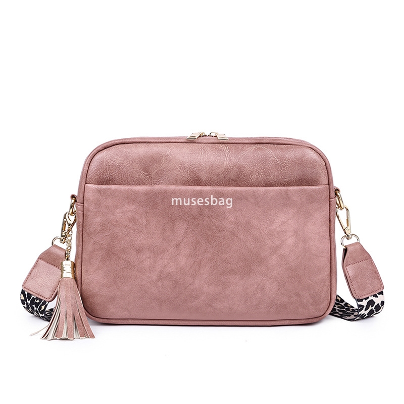 Fashionable women's designer candy colored casual lightweight large capacity shoulder bag new single shoulder crossbody bag classic retro trendy 