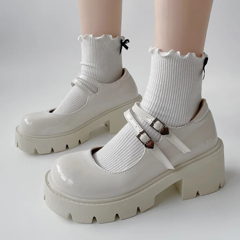 Rimocy Chunky Platform Mary Jane Shoes Women Heart Buckle Strap Thick Heels Pumps Woman Black Patent Leather Lolita Shoes Laides 240617